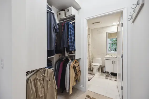 112 185 Victory Ship Way, North Vancouver For Sale - image 15