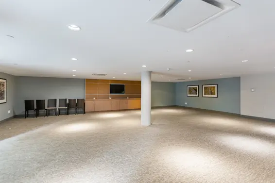 Social Room - 127-119 West 22nd Street, North Vancouver  