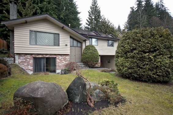 1430 McNair Drive, North Vancouver
