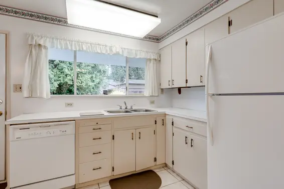 Kitchen - 1136 West 22nd Street, North Vancouver  