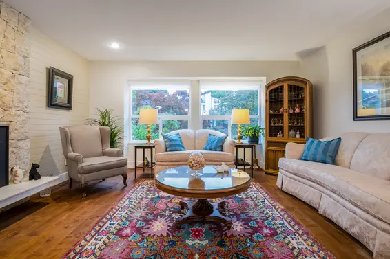 2316 Ennerdale Road, North Vancouver For Sale - image 2