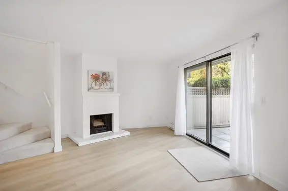 15 251 West 14th Street, North Vancouver For Sale - image 4