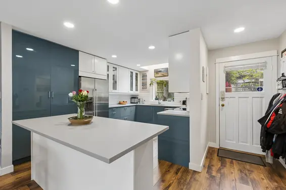 7 240 East Keith Road, North Vancouver For Sale - image 12