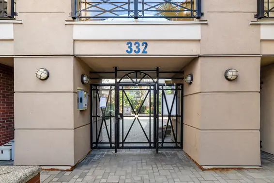 218 332 Lonsdale Avenue, North Vancouver For Sale - image 1