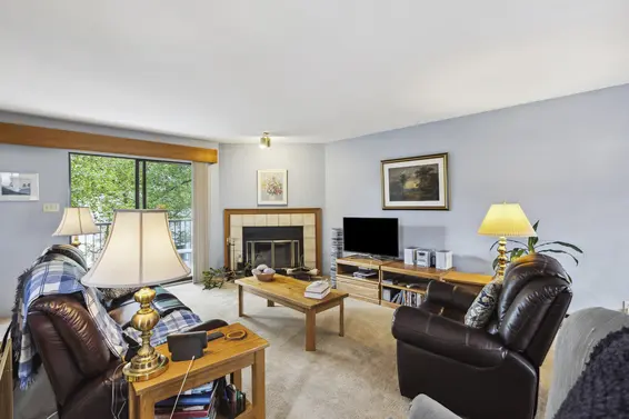 2 220 West 16th Street, North Vancouver For Sale - image 1
