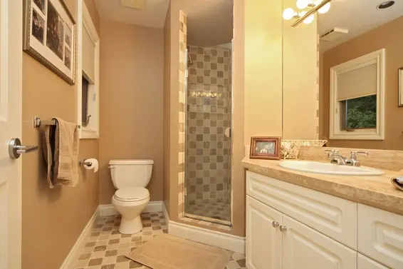 Ensuite  