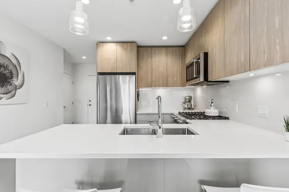 511 108 East 8th Street, North Vancouver For Sale - image 9