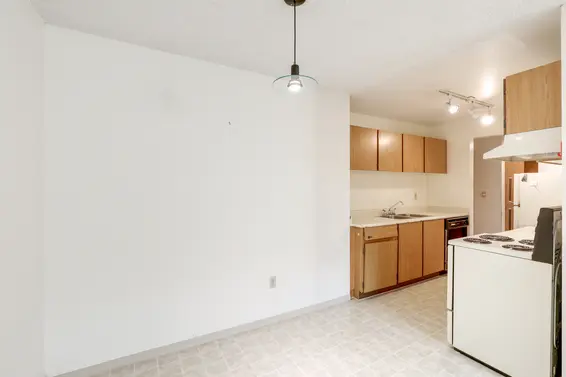 109 809 West 16th Street, North Vancouver For Sale - image 6
