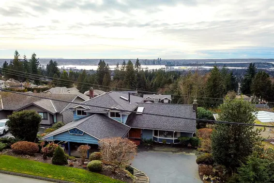 4395 Starlight Way, North Vancouver For Sale - image 1