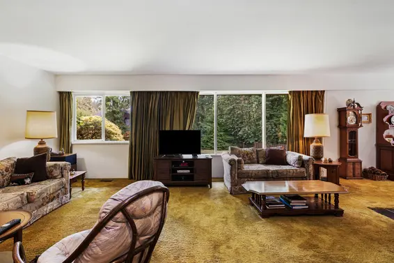 2830 Crestlynn Place, North Vancouver For Sale - image 5