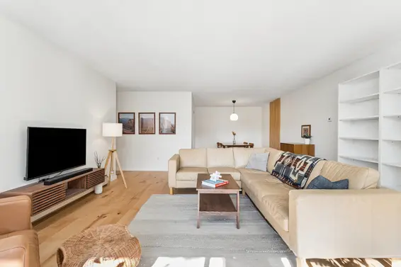 211 1385 Draycott Road, North Vancouver For Sale - image 7