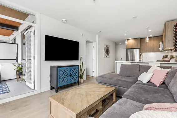 511 108 East 8th Street, North Vancouver For Sale - image 7