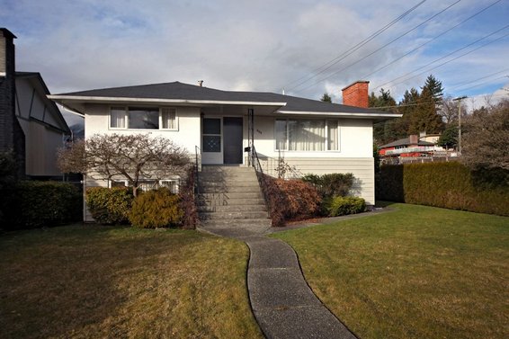 362 East 17th Street, North Vancouver