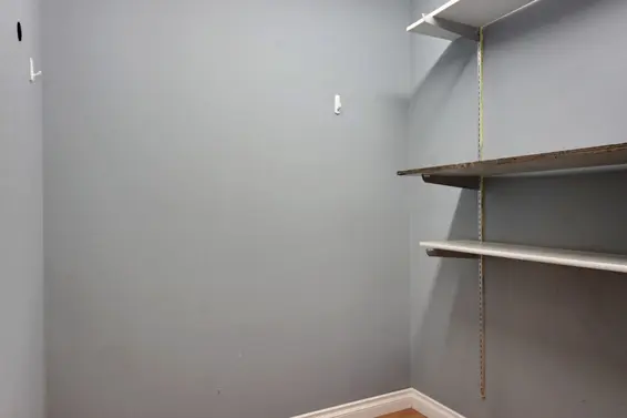 Den/storage/flex space  