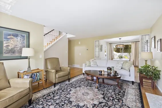 2150 Kirkstone Place, North Vancouver For Sale - image 3