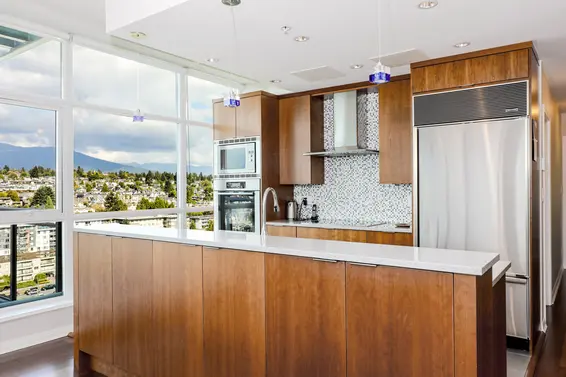 Kitchen | 2303-188 East Esplanade, North Vancouver  