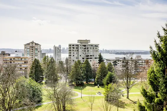 View - 703-114 W Keith Road, North Vancouver  