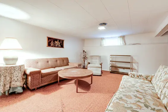 Recreation Room - 1136 West 22nd Street, North Vancouver  