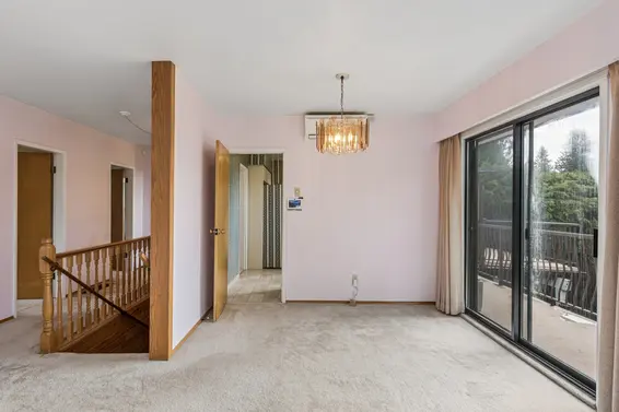702 Winona Avenue, North Vancouver For Sale - image 8