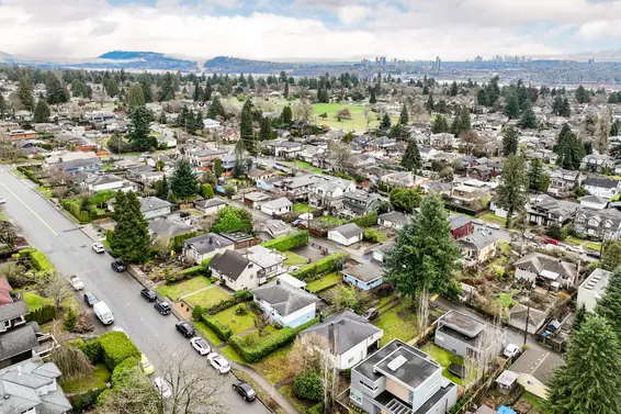 419 East 17th Street, North Vancouver For Sale - image 29