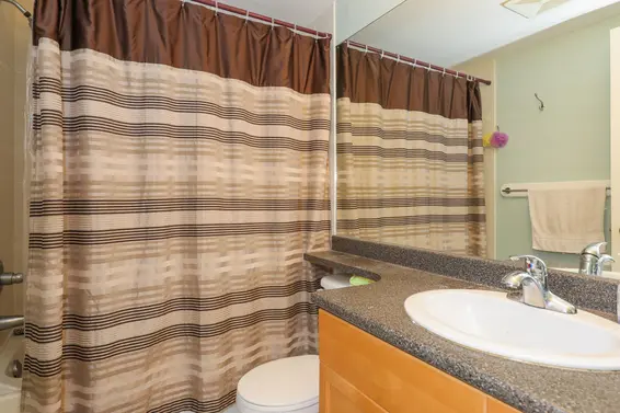 Bathroom - 304-1629 Garden Avenue  