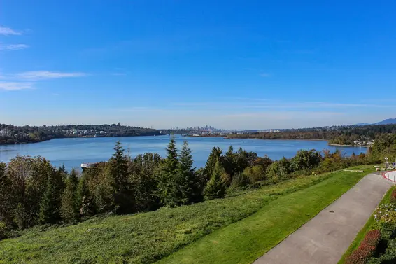 411-3629 Deercrest Drive, North Vancouver  