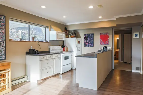 In-law accomodation - Kitchen  
