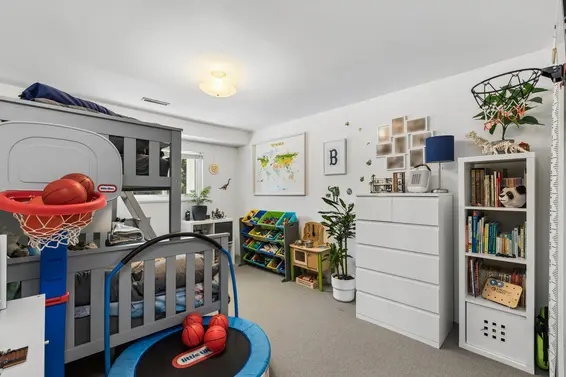 1678 Depmsey Road, North Vancouver For Sale - image 37