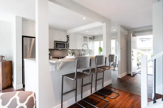 Kitchen - 1050 Lillooet Road, North Vancouver  