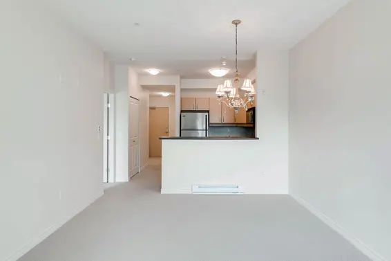 Dining Room/Kitchen - 203-3151 Connaught Crescent, North Vancouver  