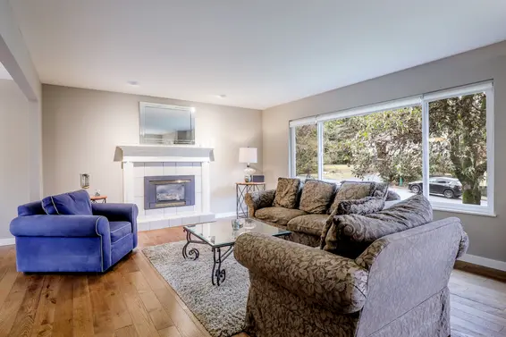Living Room - 4353 Ruth Crescent  