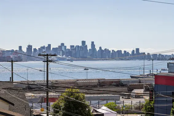 407 East 1st Street, North Vancouver For Sale - image 30