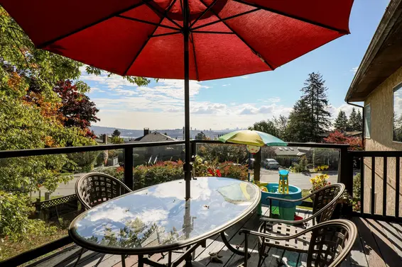 Deck - 868 Drayton Street, North Vancouver  