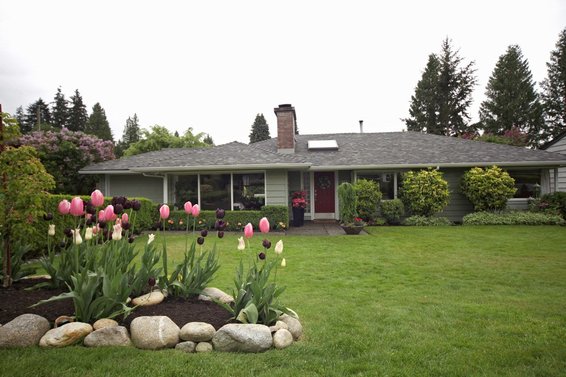 911 Wentworth Avenue, North Vancouver