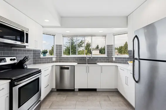 303 131 West 20th Street, North Vancouver For Sale - image 14