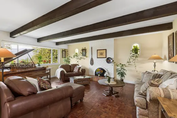 704 Maurelle Court, North Vancouver For Sale - image 7