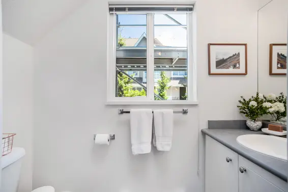 2 1027 Lynn Valley Road, North Vancouver For Sale - image 12