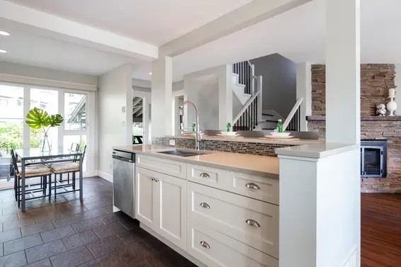 Kitchen - 1050 Lillooet Road, North Vancouver  
