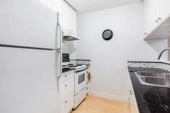 Kitchen 2 - 107-156 West 21st Street, North Vancouver  