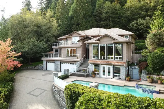 front - 998 Dempsey Road, North Vancouver  