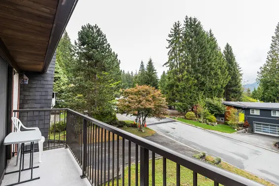 front balcony - 4649 Tourney Road, North Vancouver  