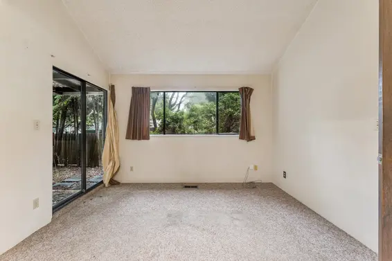 1494 Ross Road, North Vancouver For Sale - image 16