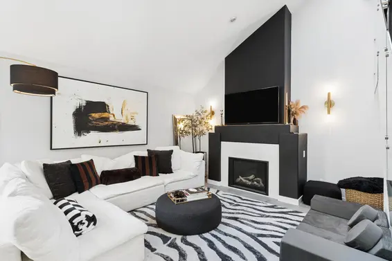 5 1550 Larkhall Crescent, North Vancouver For Sale - image 2