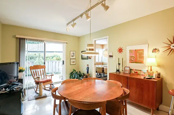 Eating Room  - 5956 Nancy Greene Way, North Vancouver  