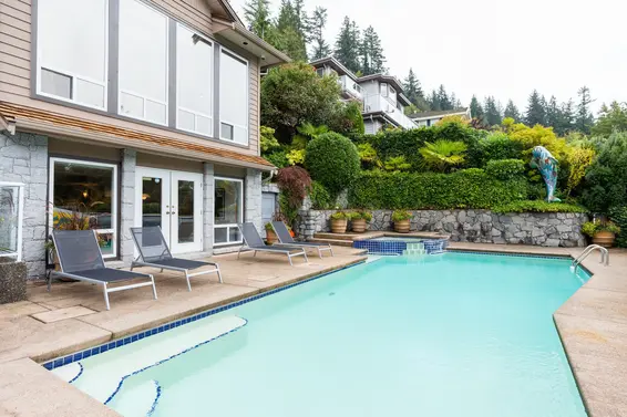 Pool - 998 Dempsey Road, North Vancouver  
