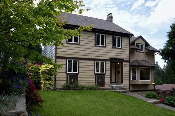 895 Prospect Avenue, North Vancouver