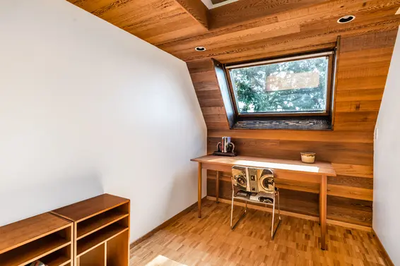 Den - 236 East 4th Street, North Vancouver  