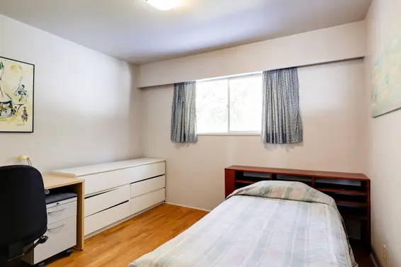 Bedroom - 926 East 29th Street, North Vancouver  