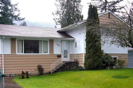 1082 Ruthina Avenue, North Vancouver