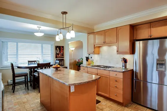 618 East 7th Street, North Vancouver For Sale - image 9